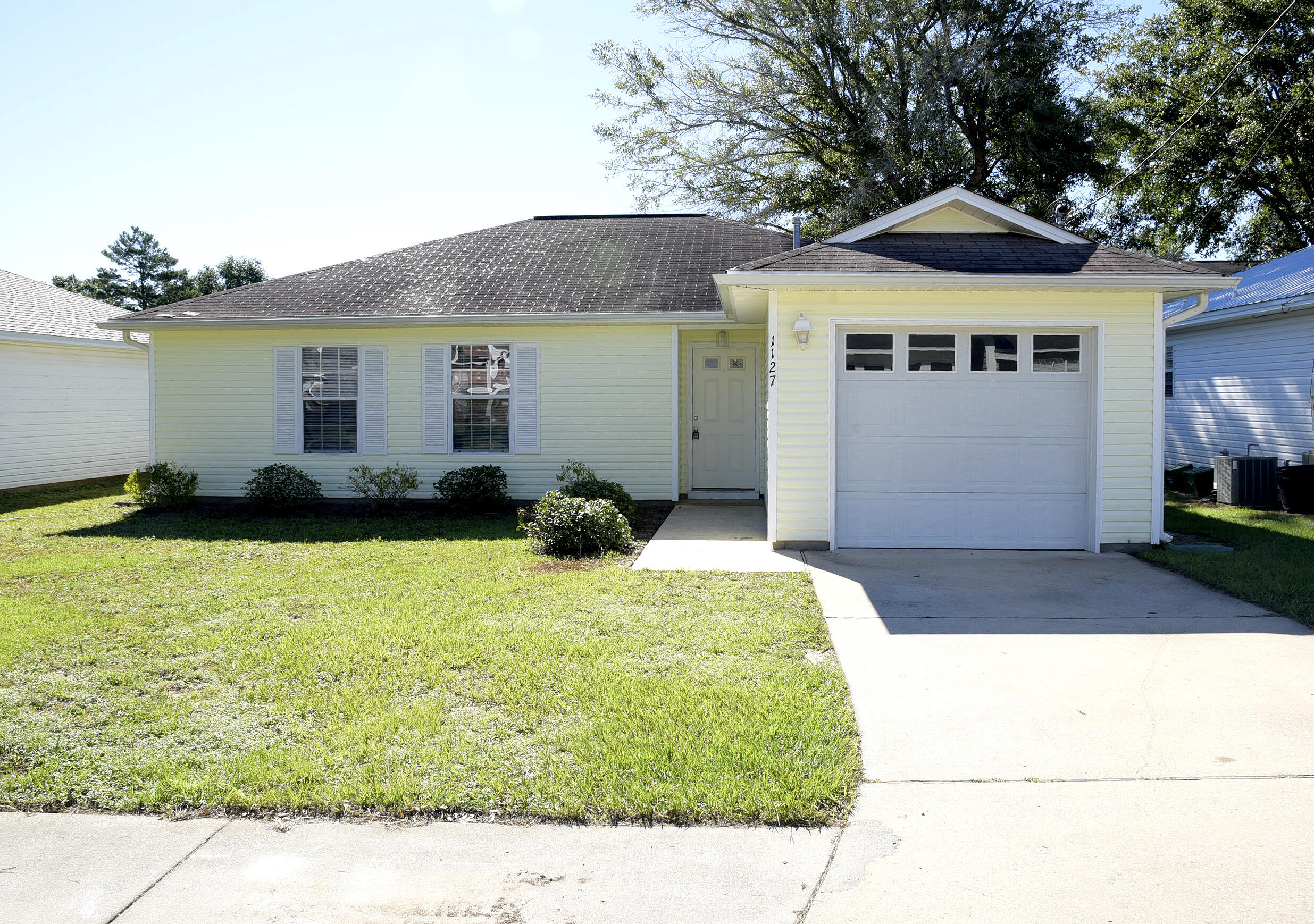 CREEKSIDE - Residential Lease