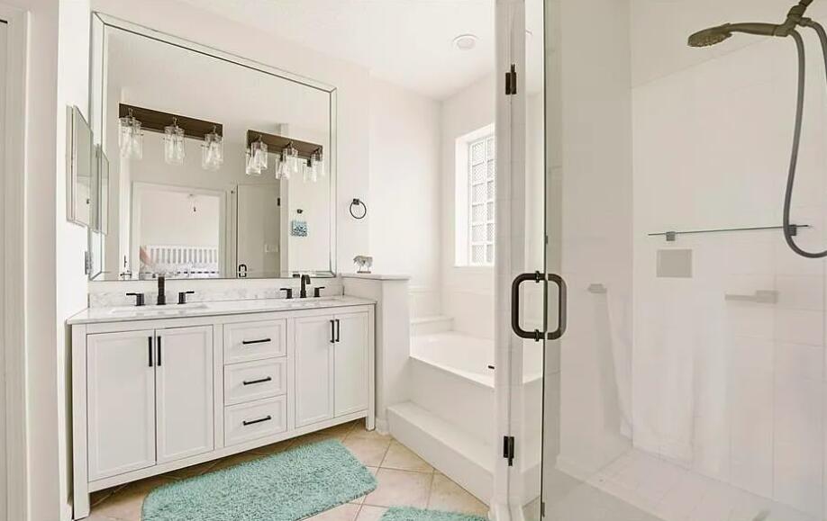 Deltona Lakes Unit 03 - Residential Lease