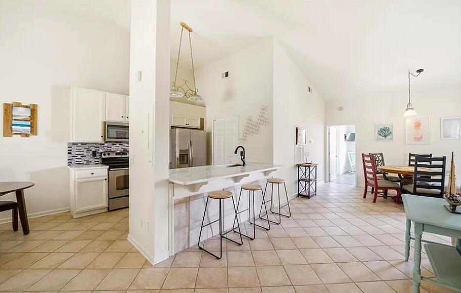 Deltona Lakes Unit 03 - Residential Lease