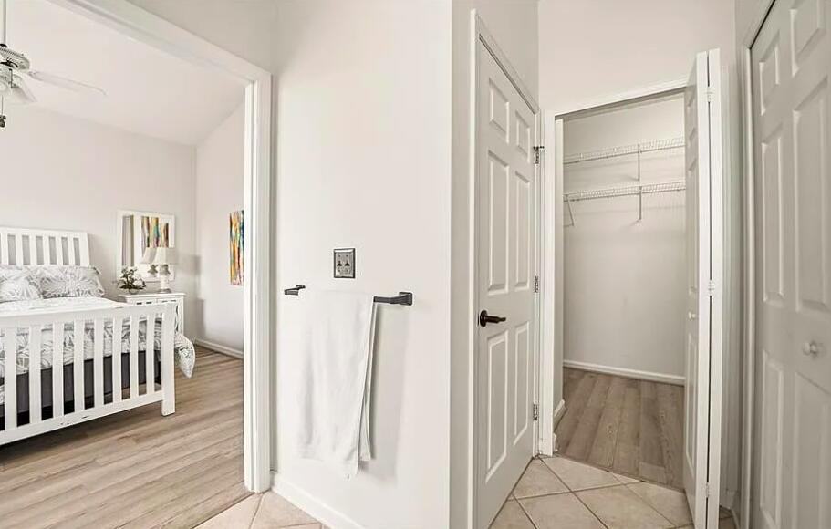 Deltona Lakes Unit 03 - Residential Lease