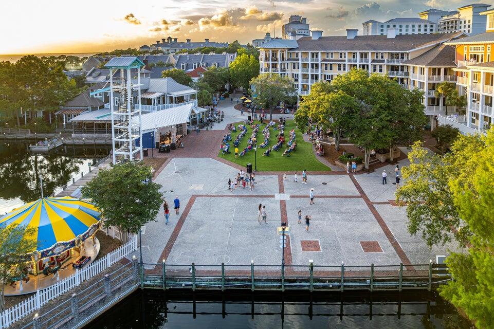 CRYSTAL LAKE II AT SANDESTIN - Residential