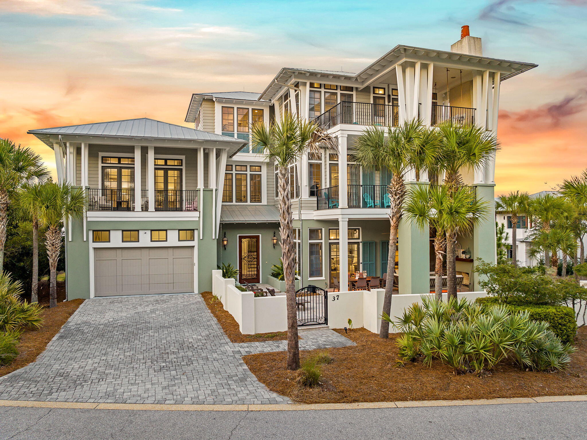 RETREAT THE - Residential