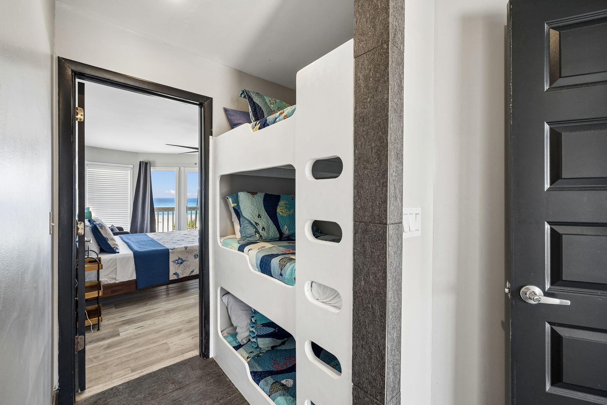 BLUE SURF T/H - Residential