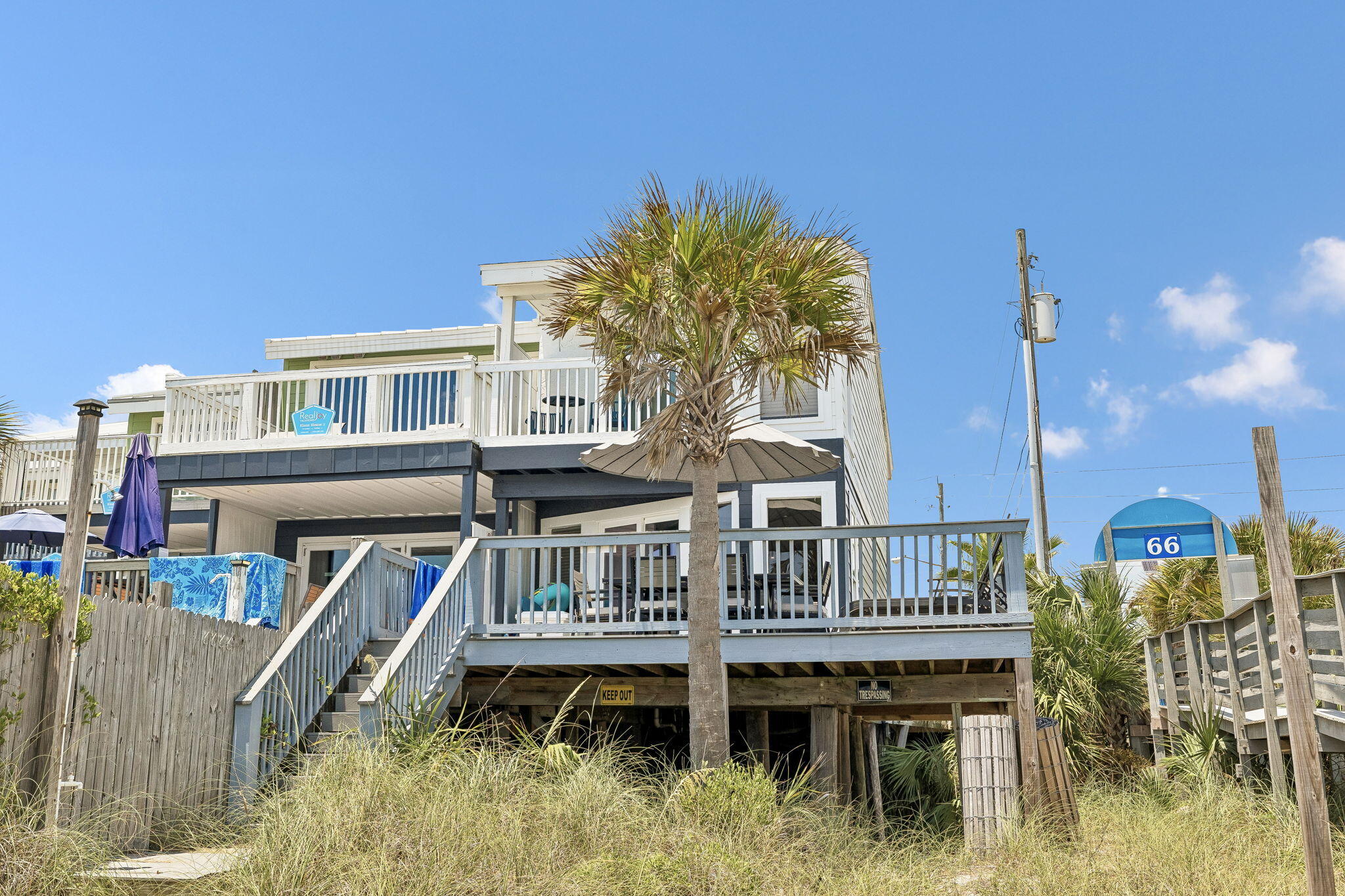 BLUE SURF T/H - Residential