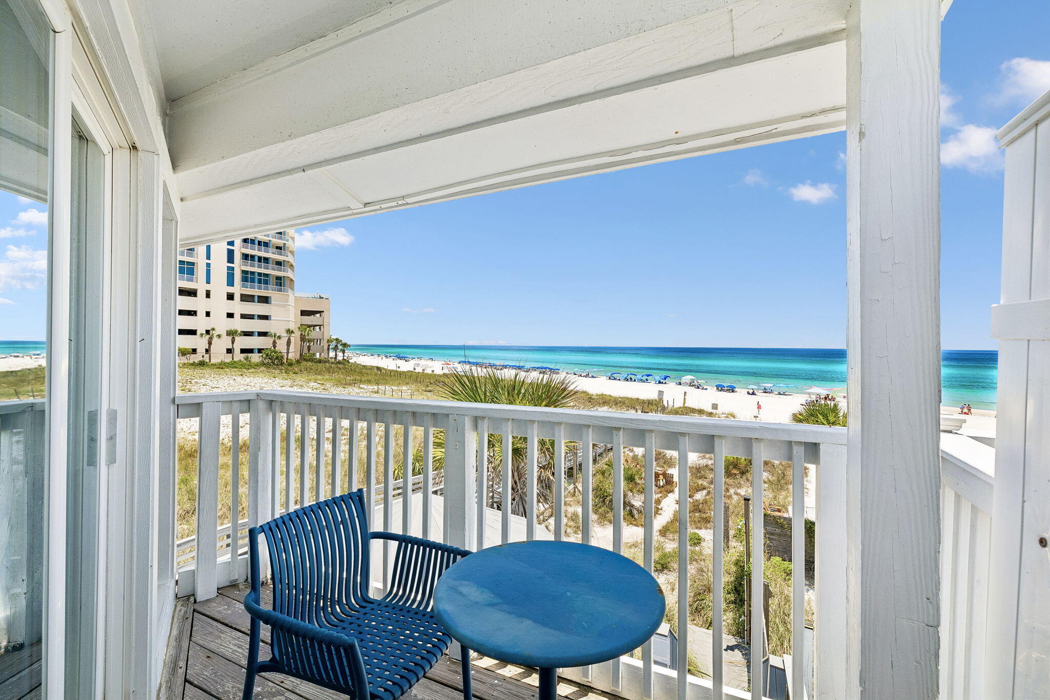 BLUE SURF T/H - Residential