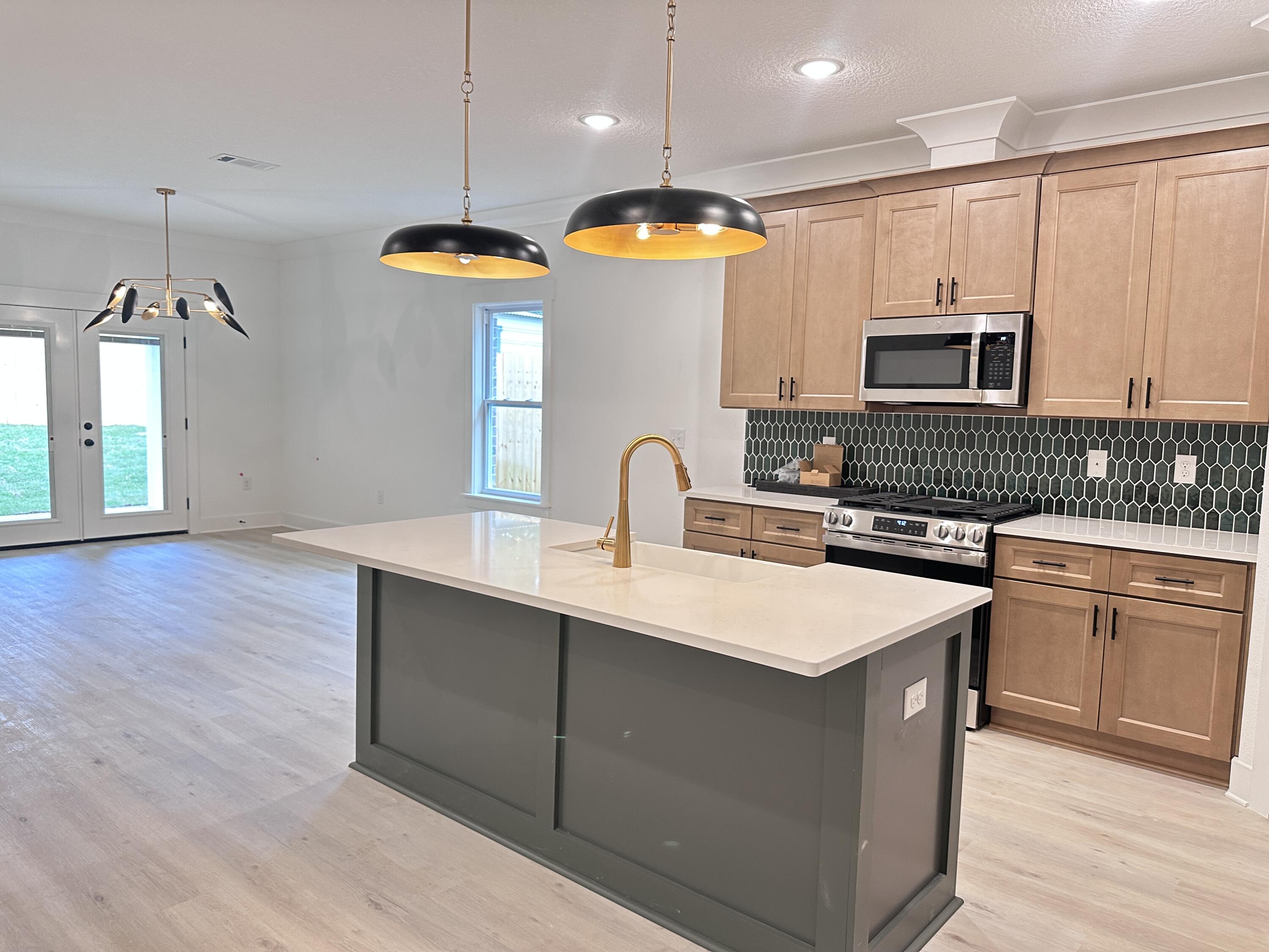 BENTON S/D - Residential