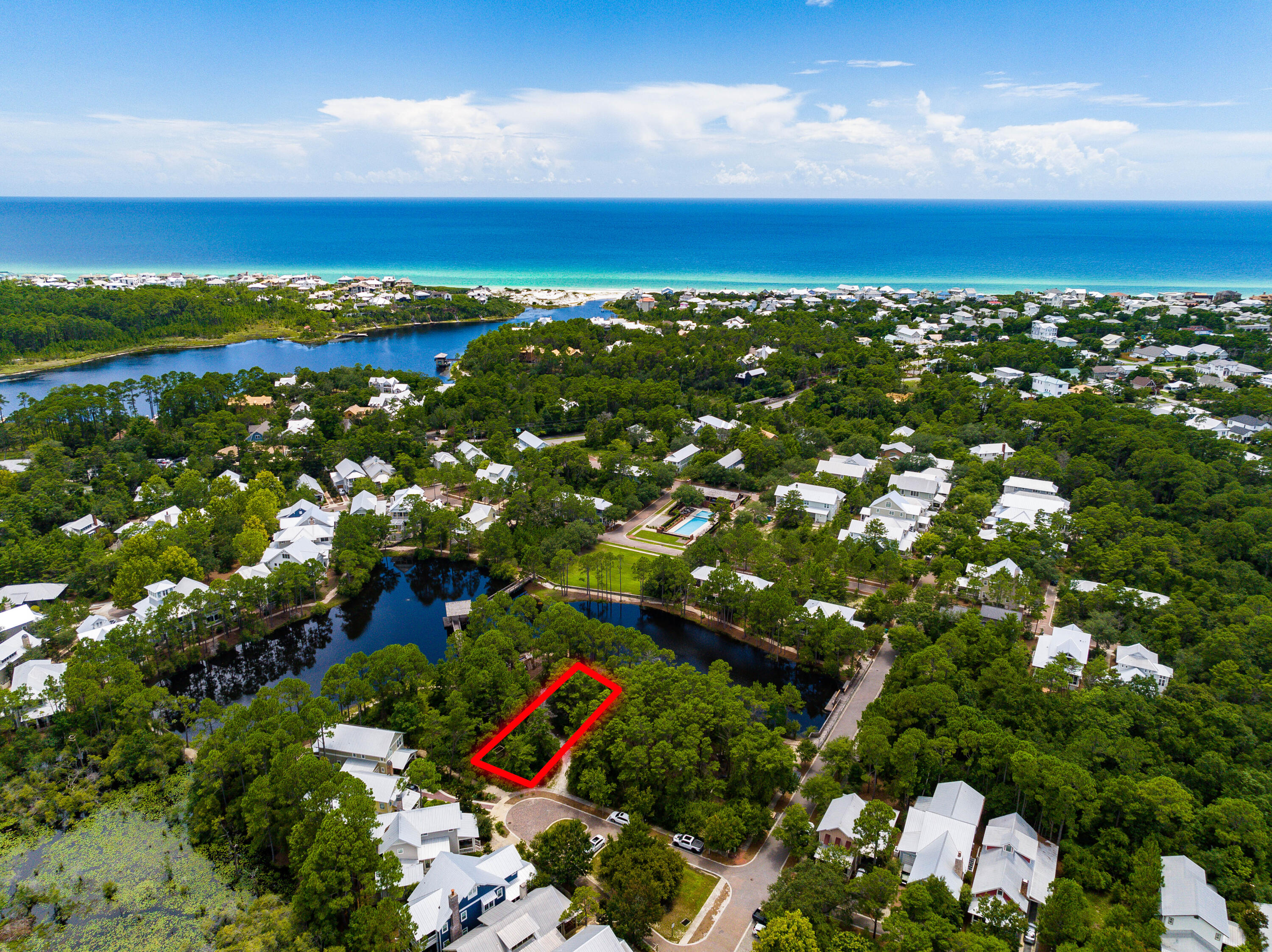 FOREST LAKES - Land