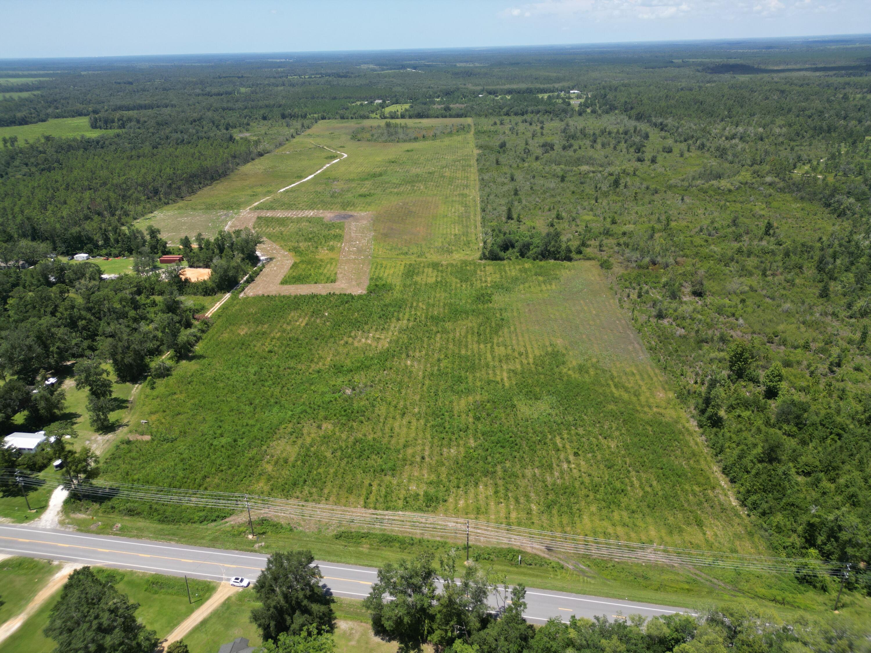 NO RECORDED SUBDIVISION - Land