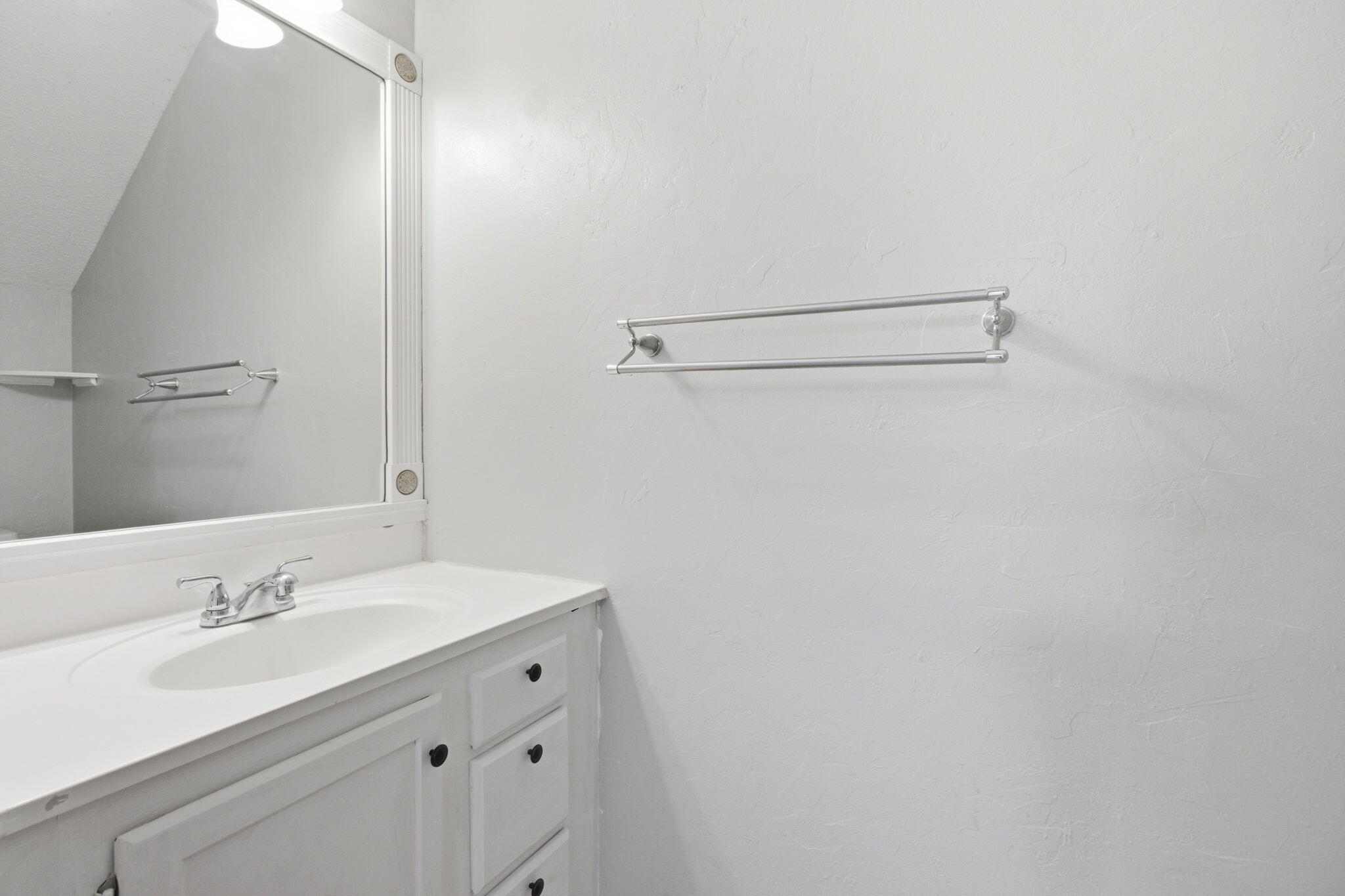SCHNEIDER DRIVE T/H - Residential