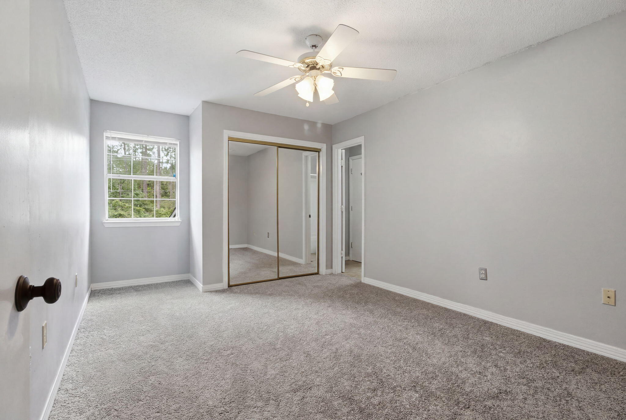 SCHNEIDER DRIVE T/H - Residential
