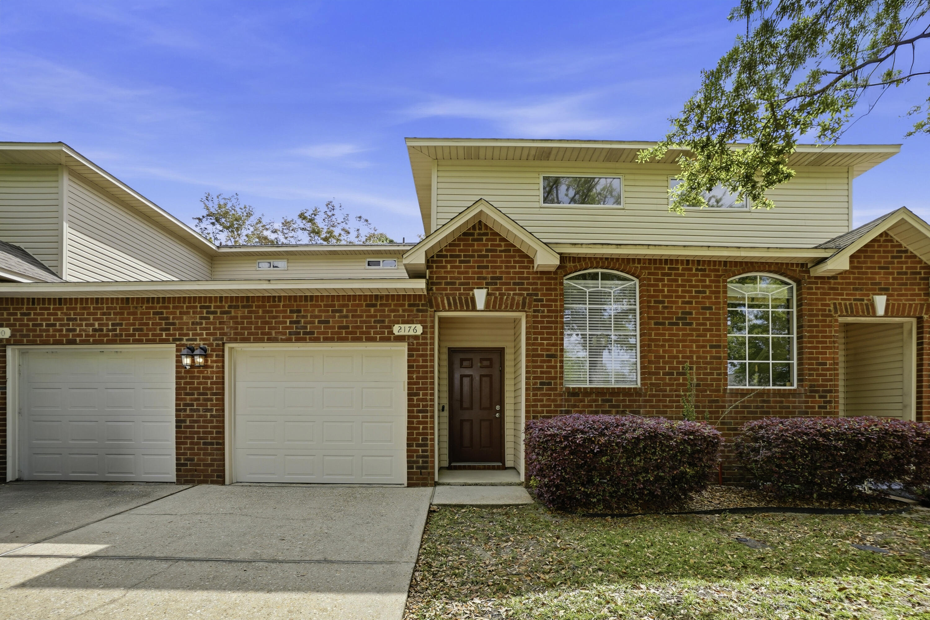 Ideally positioned just 4 miles from Navarre Beach, this beautifully maintained contemporary townhome offers the perfect combination of location, comfort, and low-maintenance living.
Step inside to a light-filled, open-concept layout designed for both everyday living and entertaining. The modern kitchen anchors the space with granite countertops, stainless steel appliances, and ample cabinetry, seamlessly connecting to the main living area.
Durable flooring throughout the primary living spaces makes upkeep simple, while plush carpeting in the bedrooms and stairway adds comfort where it matters most.
Enjoy the added benefit of overflow parking for guests, providing extra convenience that's hard to find in townhome communities. With easy access to shopping, dining, schools, and the beach, this location offers both accessibility and value.
Whether you're searching for a primary residence, second home, or investment opportunity, this property delivers a well-rounded blend of functionality, location, and ease of ownership. Seller to replace roof prior to closing.