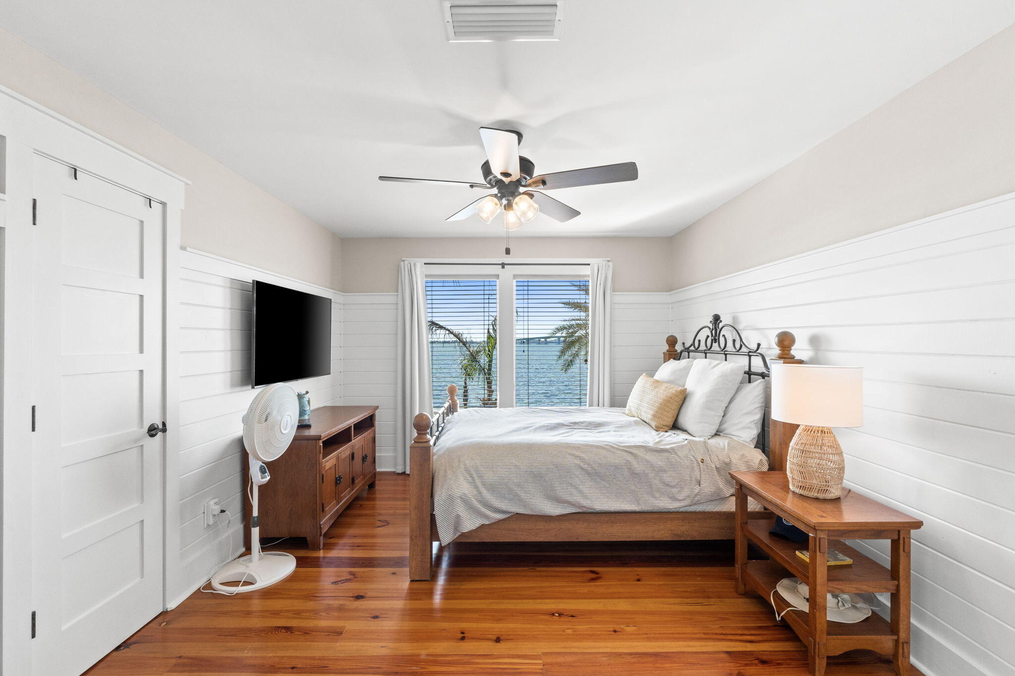 DOLPHIN BAY PH 1 - Residential