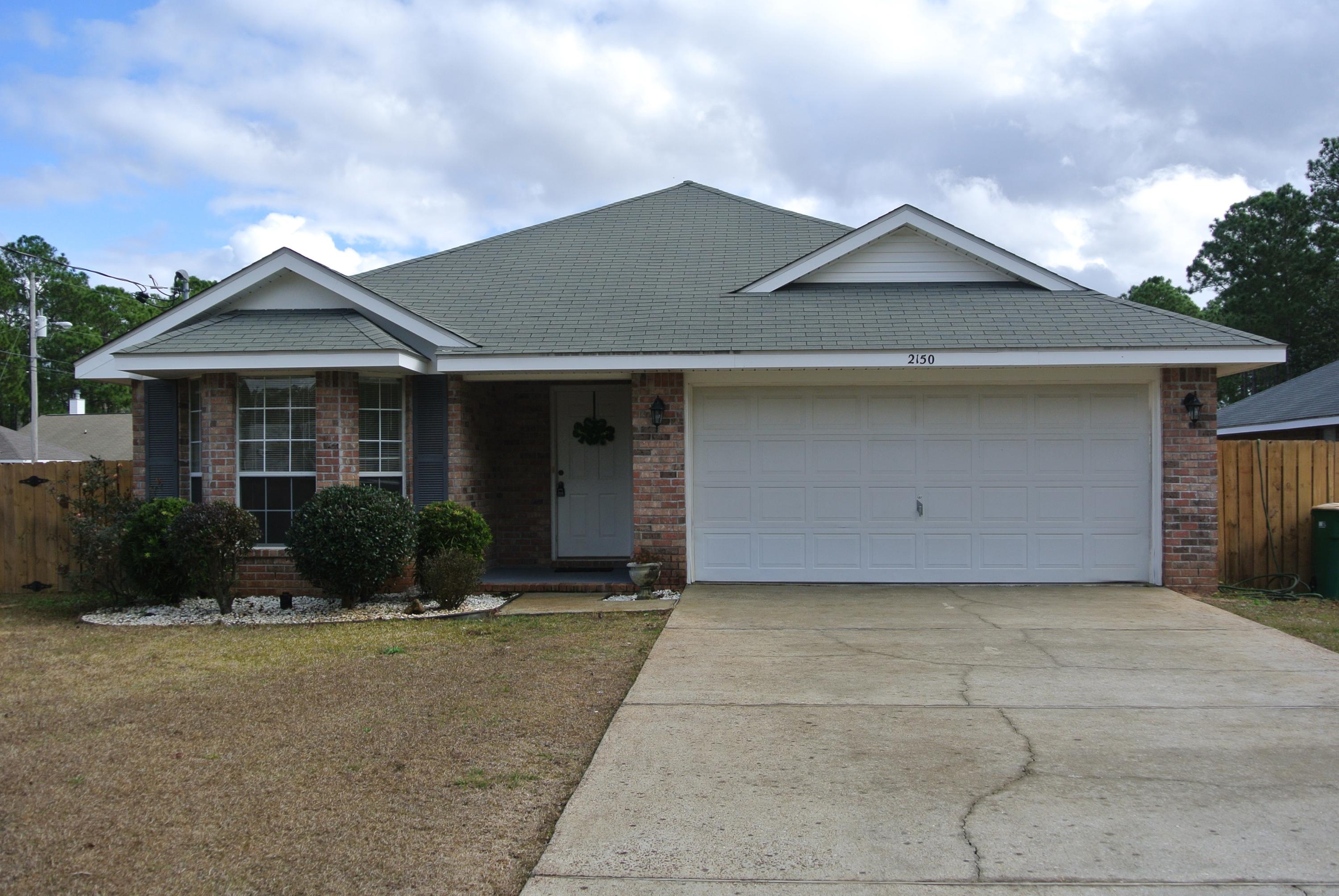 Welcome to your new home. This 3 bedroom
2 bath home on a large corner lot awaits you. You are located in the heart of Navarre close to shopping, library, and Senior Center. Quick access to highway
98 or 87 . Ride your bike to beautiful
Navarre Beach with emerald green waters and crystal white sandy beaches.
This home boast Bamboo laminate flooring
throughout, with tile flooring in baths.
large open floor plan and all window treatments convey.
Homeowner just fenced this large corner lot. The master Bathroom is handicap accessible.
Come live the Florida Dream, don't let this one get away.