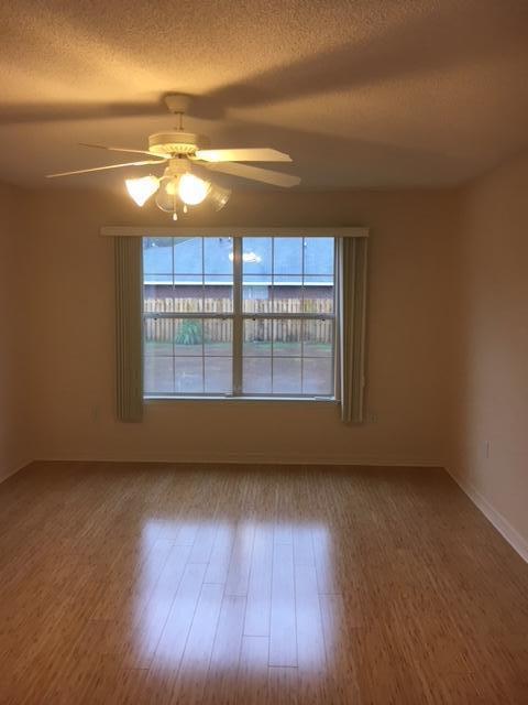 HAMPTON RIDGE ESTATES 1ST ADD - Residential