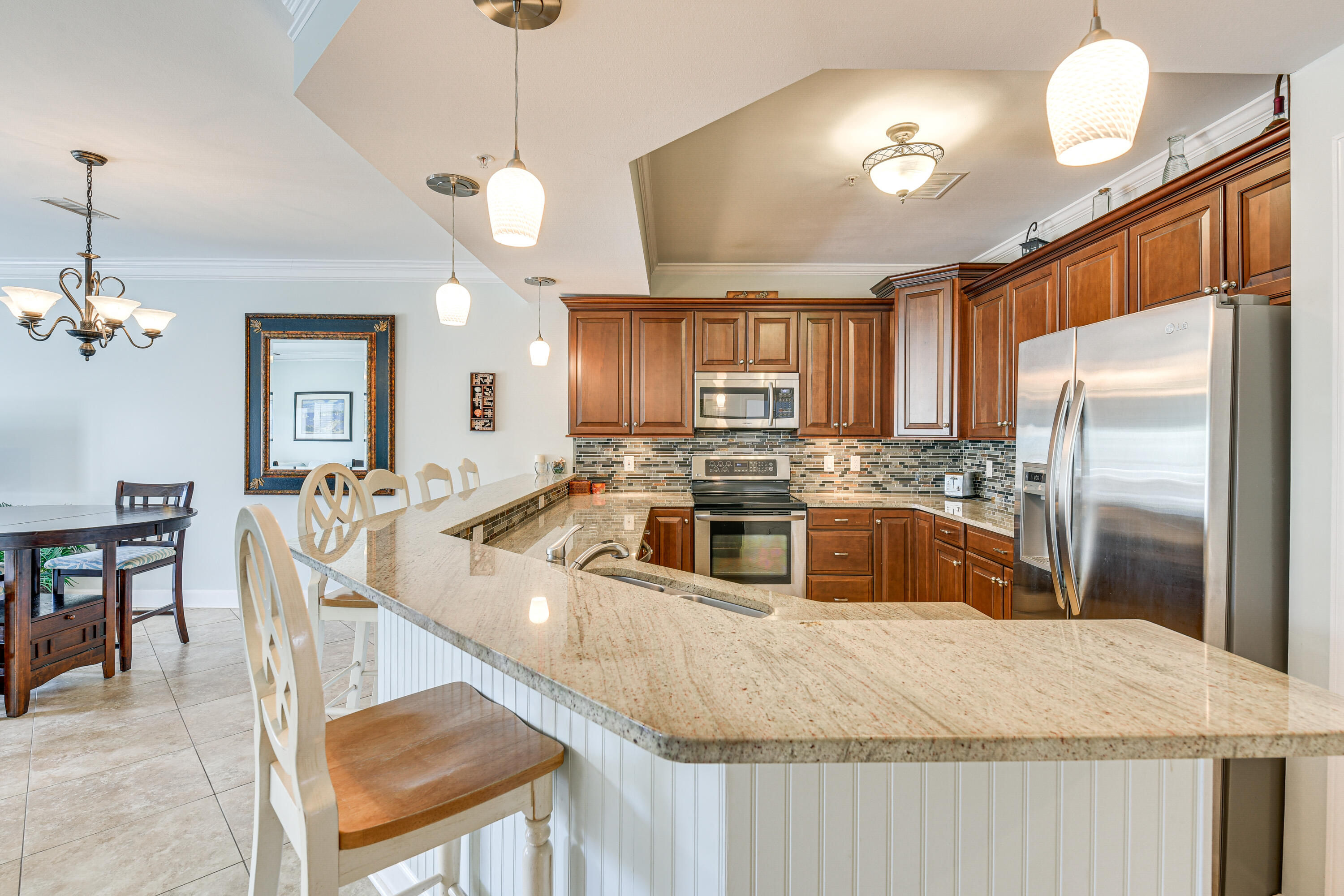 PAVILION PALMS - Residential