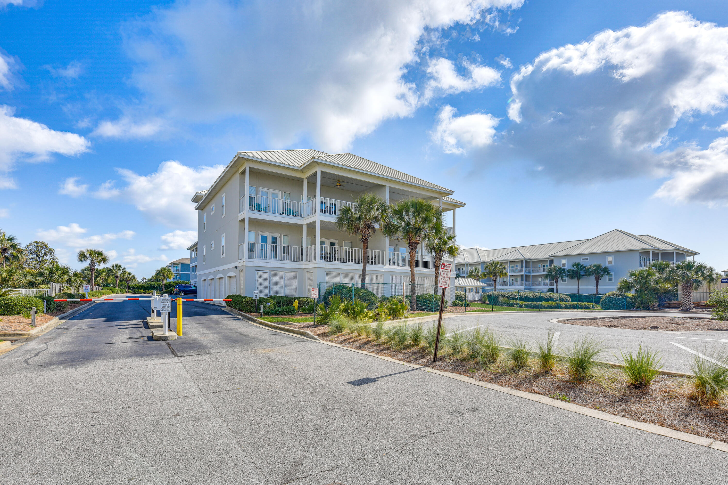 PAVILION PALMS - Residential