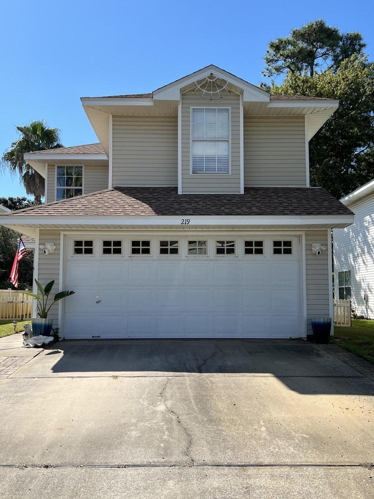 TWIN LAKES ESTATES - Residential