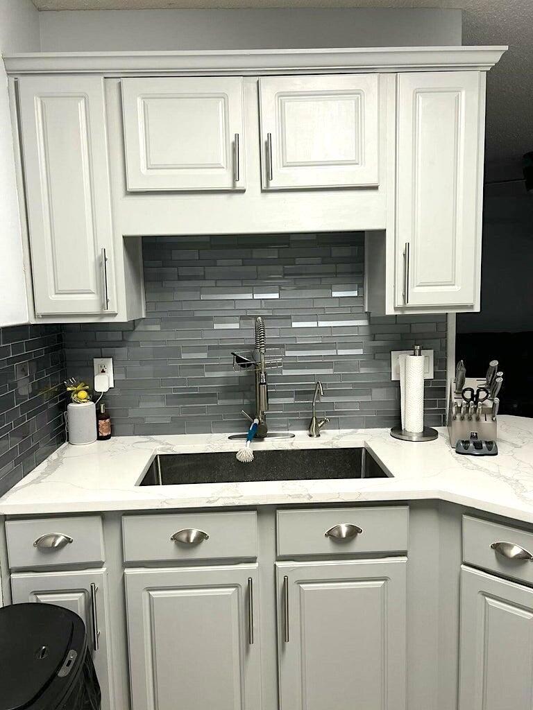 TWIN LAKES ESTATES - Residential
