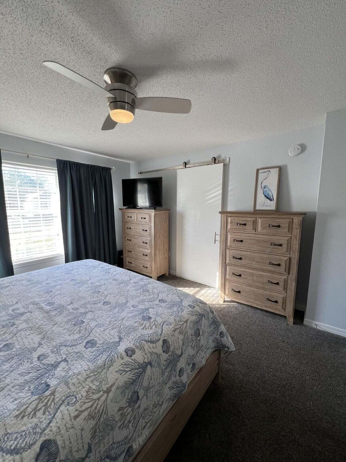 TWIN LAKES ESTATES - Residential