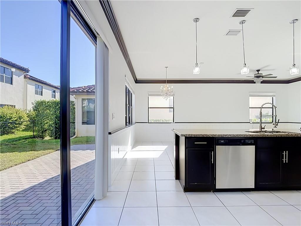 COQUINA AT MAPLE RIDGE - Residential Lease