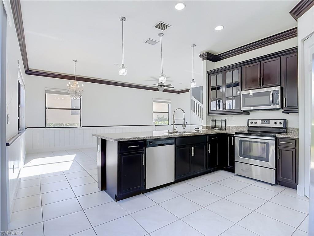 COQUINA AT MAPLE RIDGE - Residential Lease