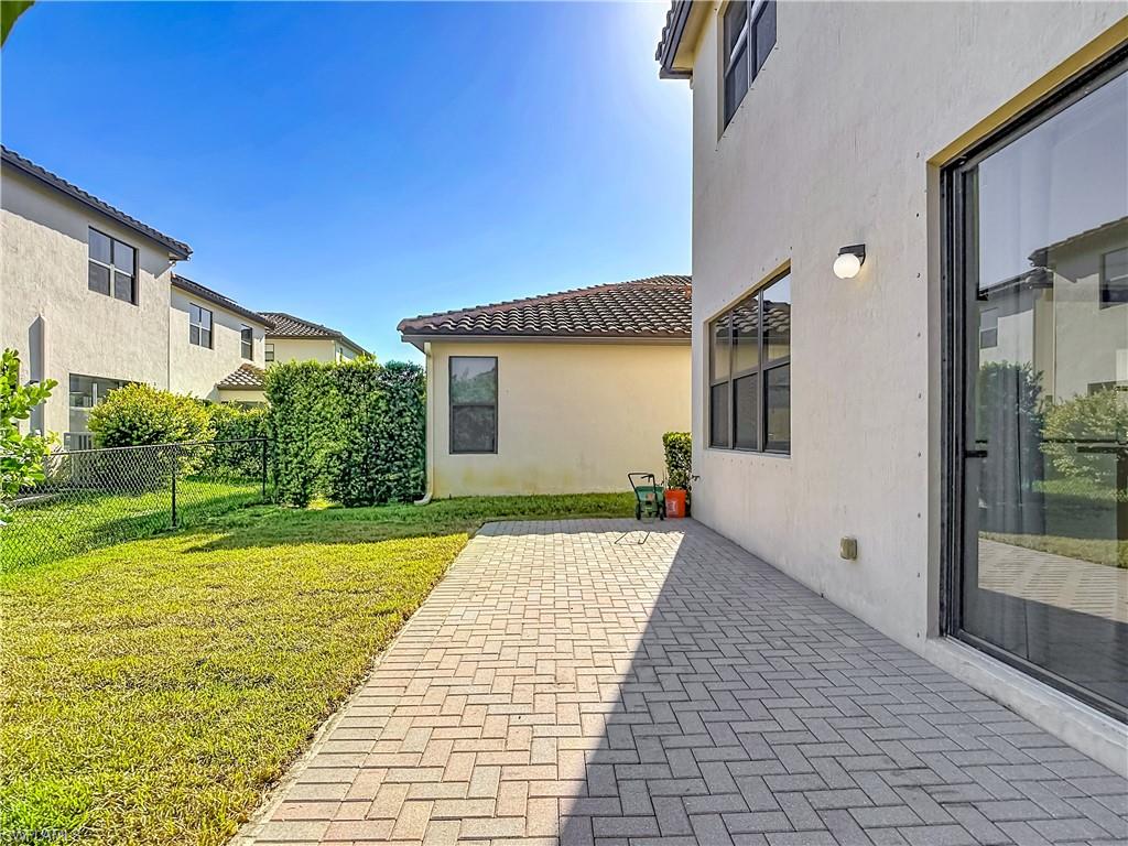 COQUINA AT MAPLE RIDGE - Residential Lease