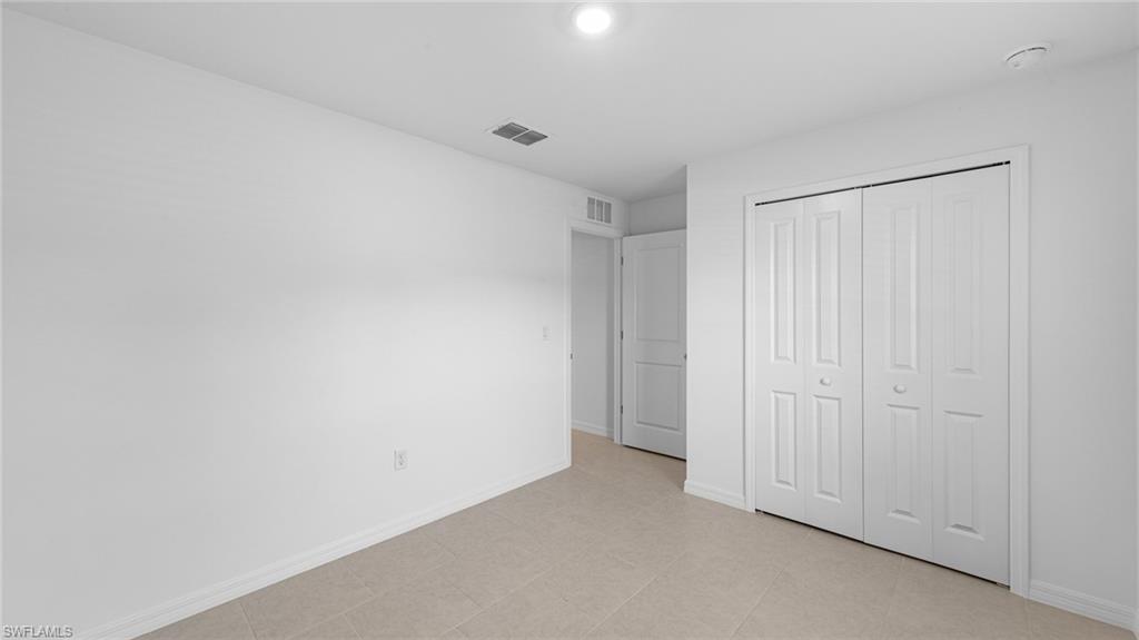 SAVANNA LAKES - Residential