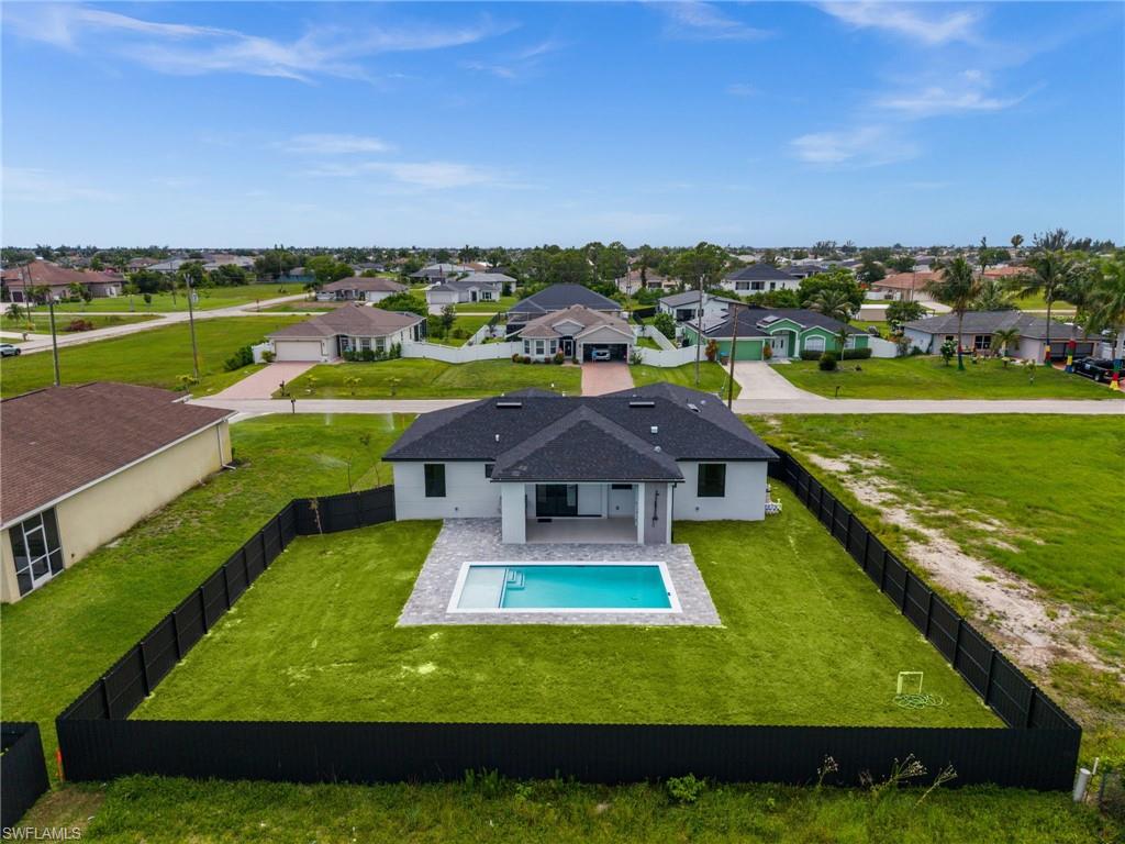 CAPE CORAL - Residential
