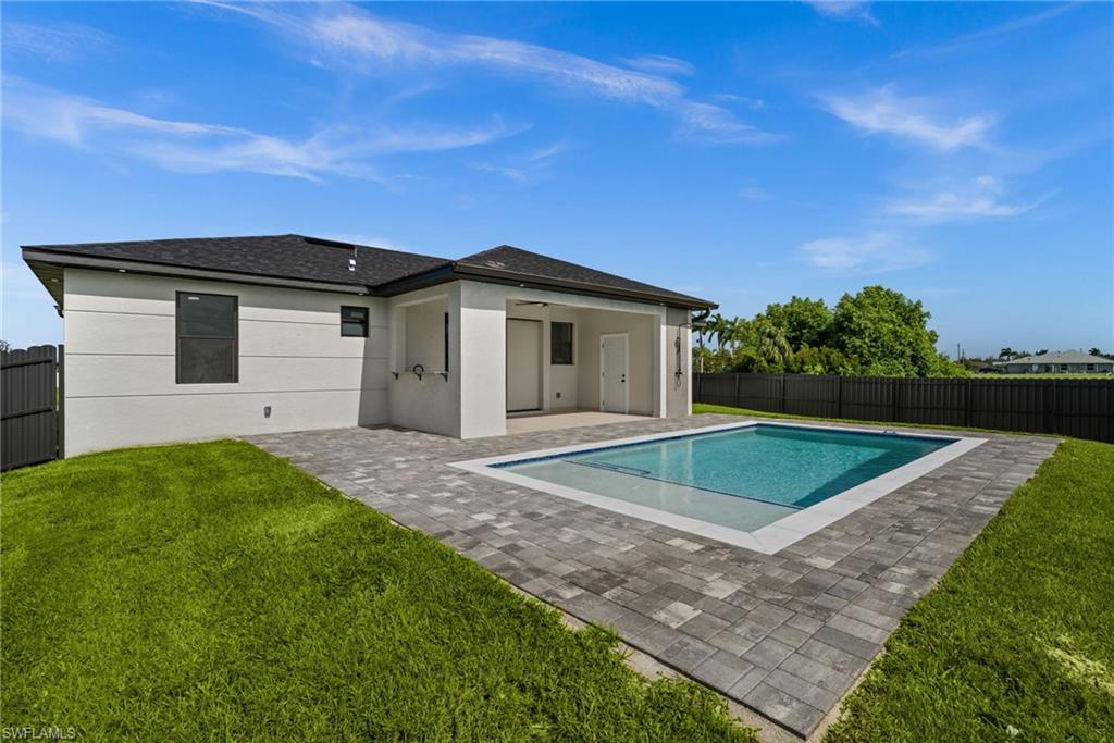 CAPE CORAL - Residential