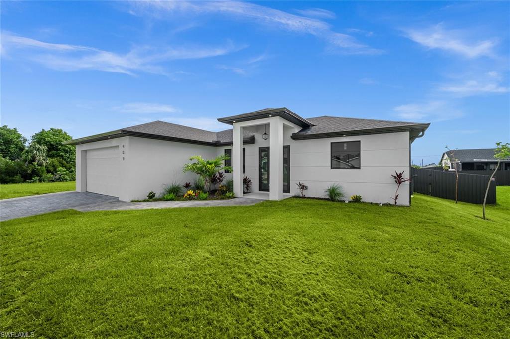 CAPE CORAL - Residential