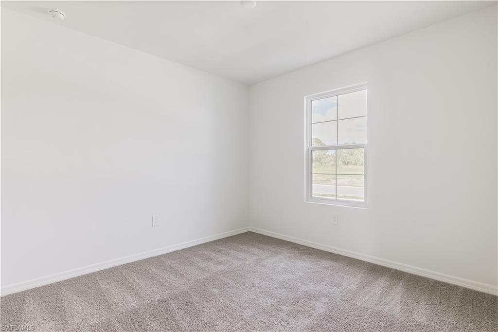 WHISPERING LAKES - Residential