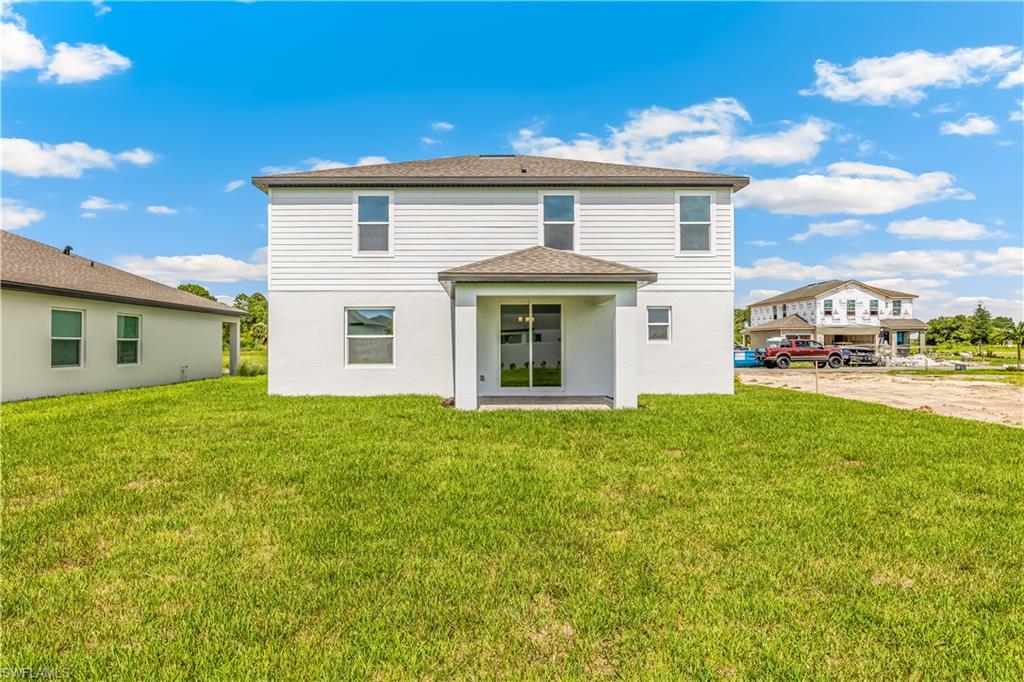 WHISPERING LAKES - Residential
