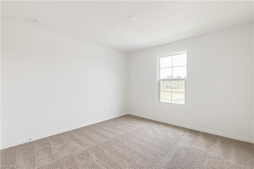 WHISPERING LAKES - Residential