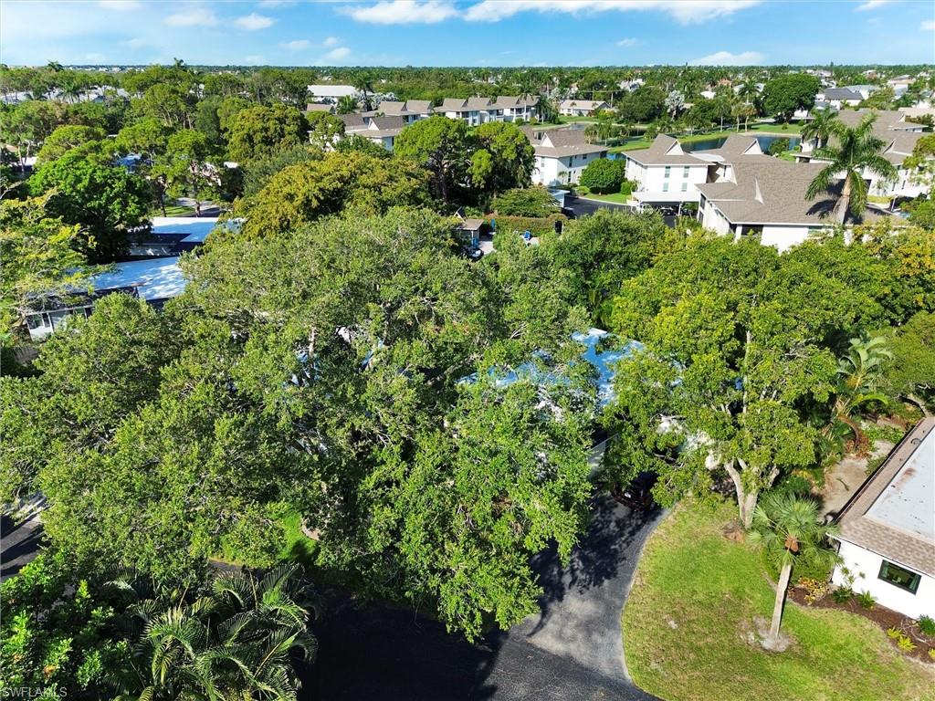 ROYAL ARMS VILLAS - Residential