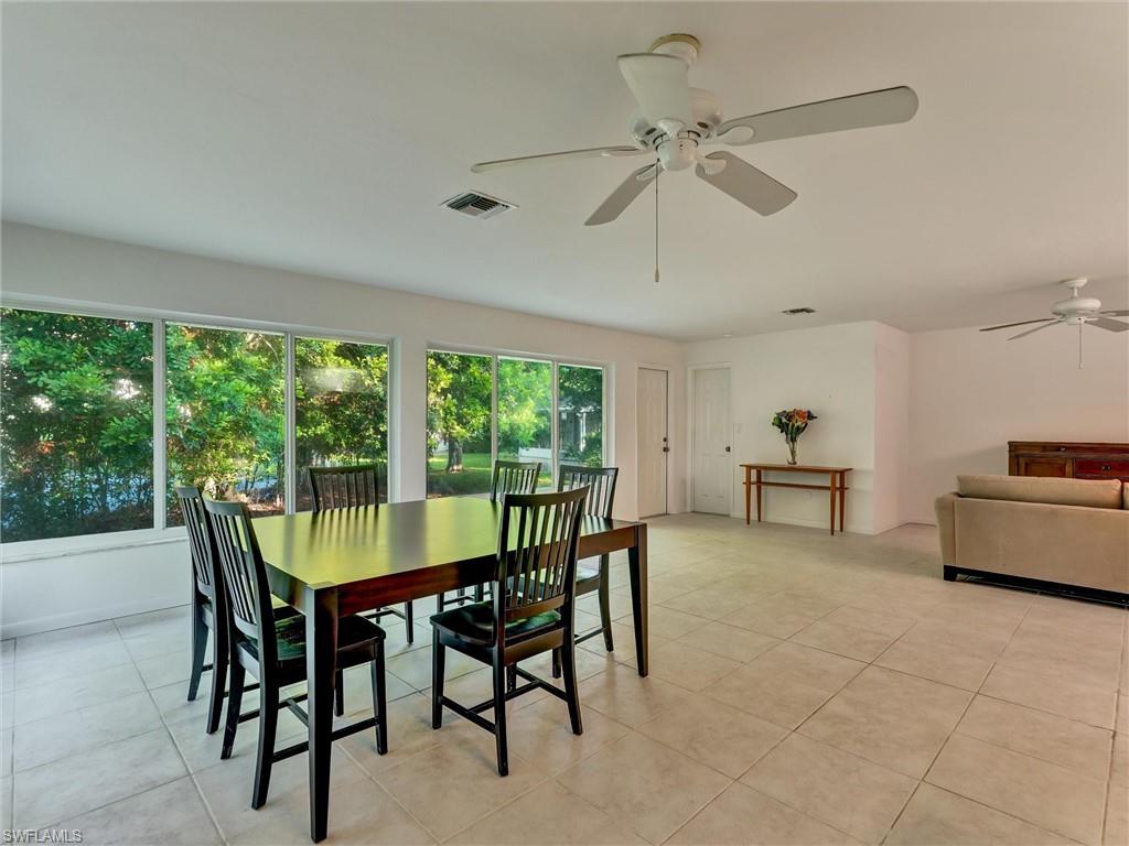 ROYAL ARMS VILLAS - Residential