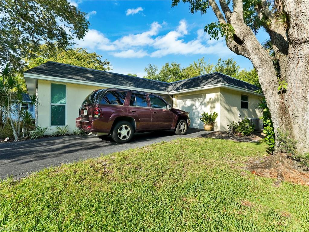 ROYAL ARMS VILLAS - Residential