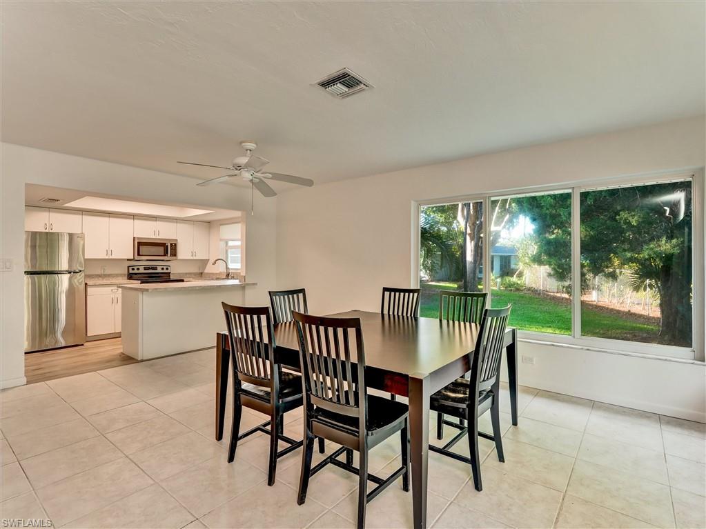 ROYAL ARMS VILLAS - Residential