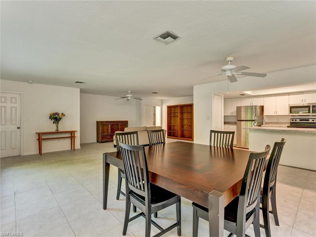 ROYAL ARMS VILLAS - Residential