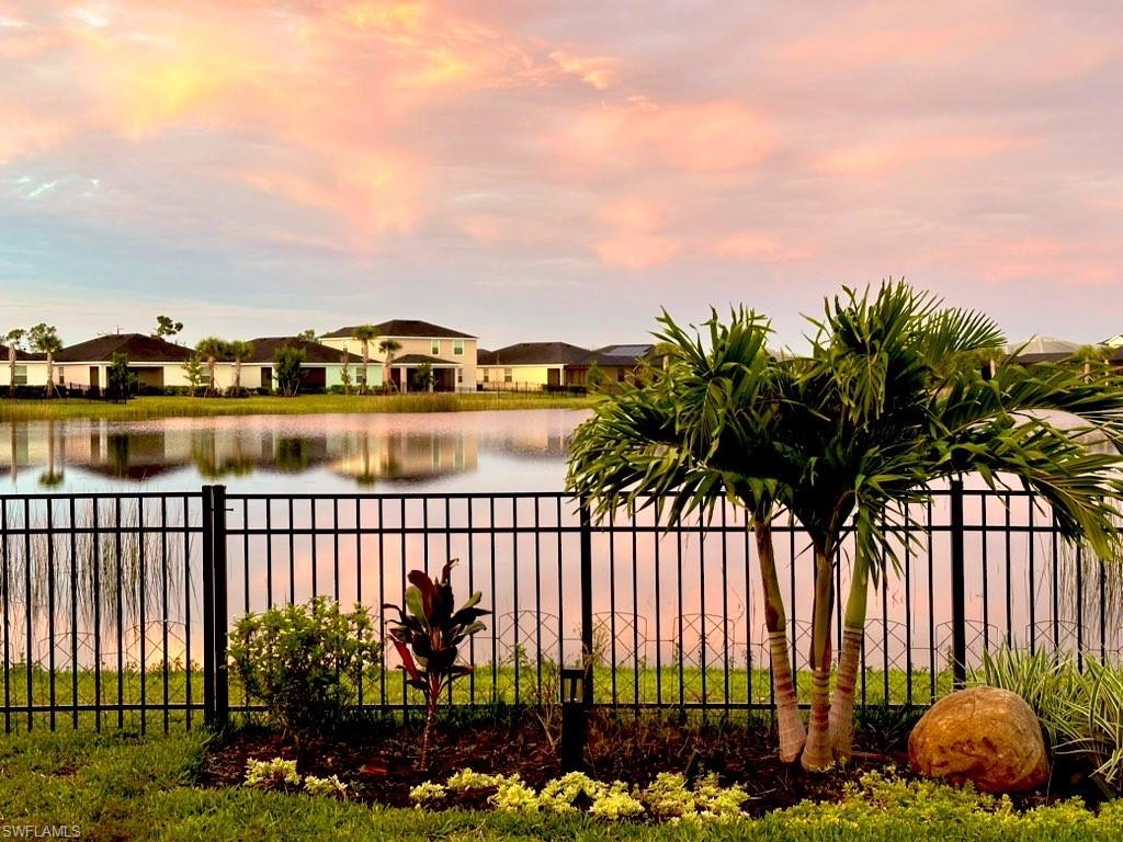 TRAILS EDGE - Residential