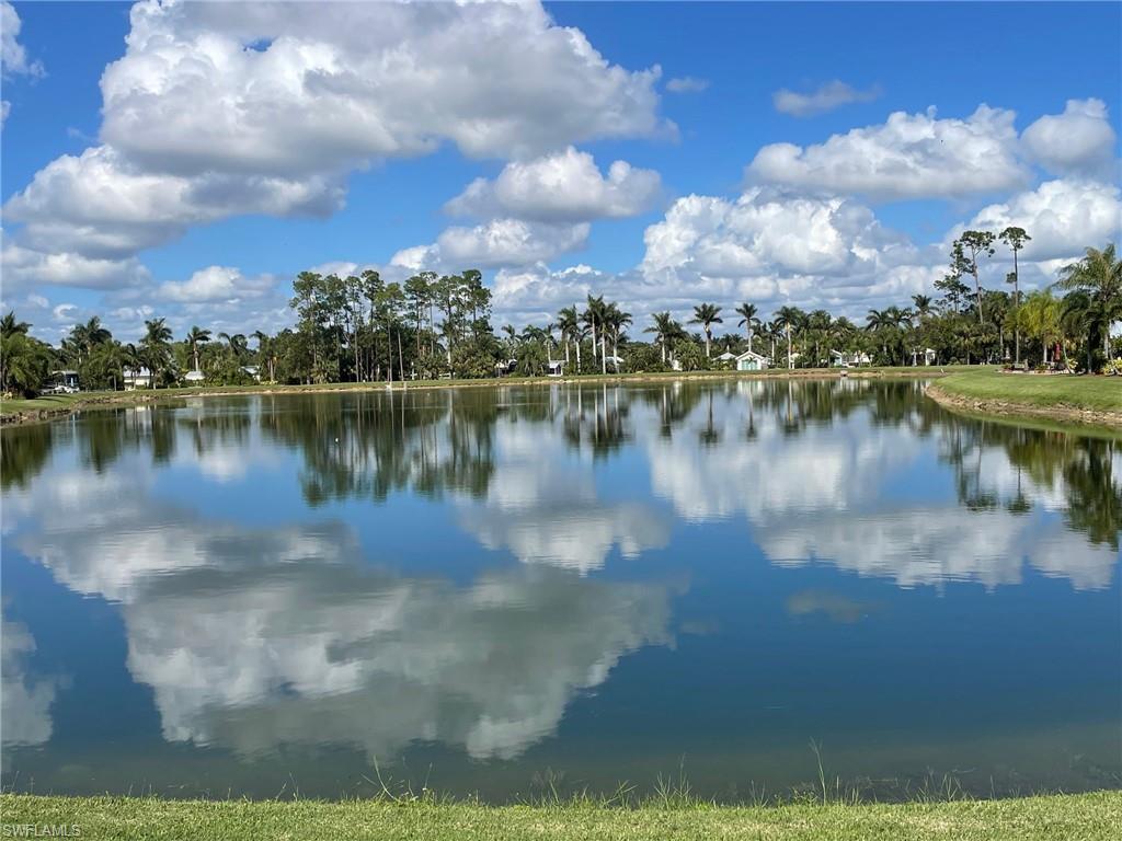 RIVERBEND MOTORCOACH RESORT - Land