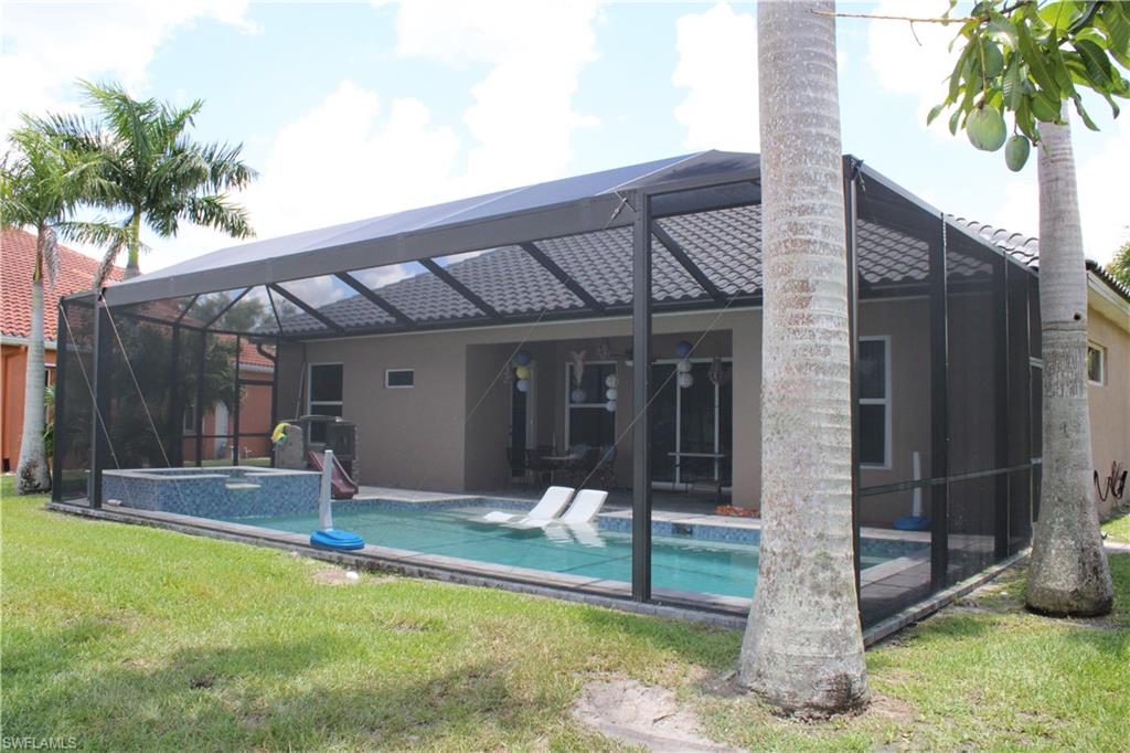 PROMENADE EAST - Residential