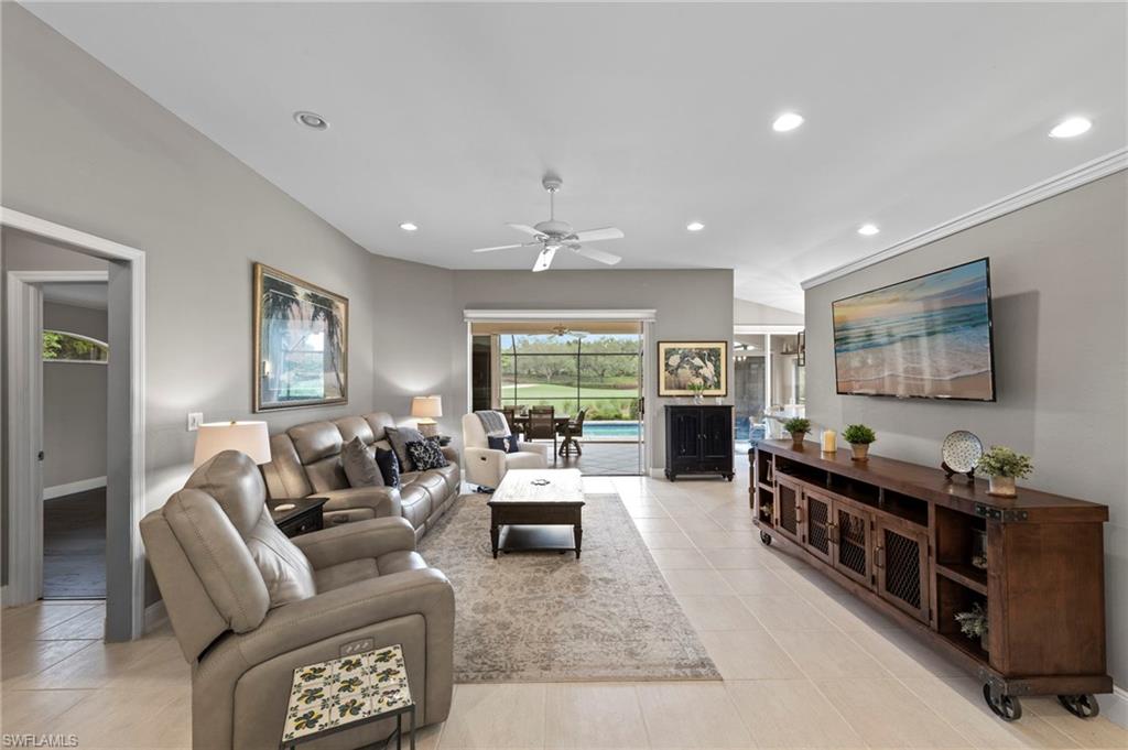 FOXTAIL CREEK - Residential