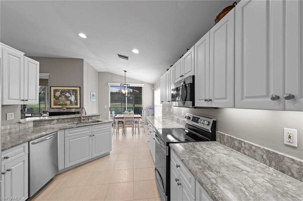 FOXTAIL CREEK - Residential