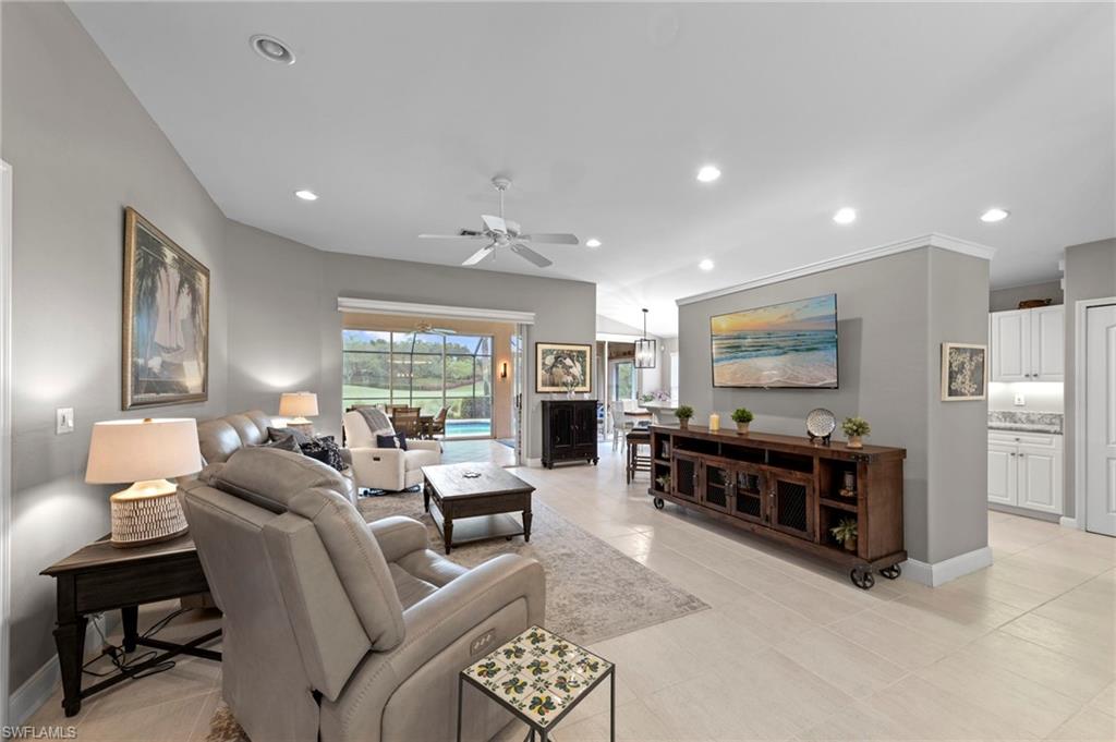 FOXTAIL CREEK - Residential