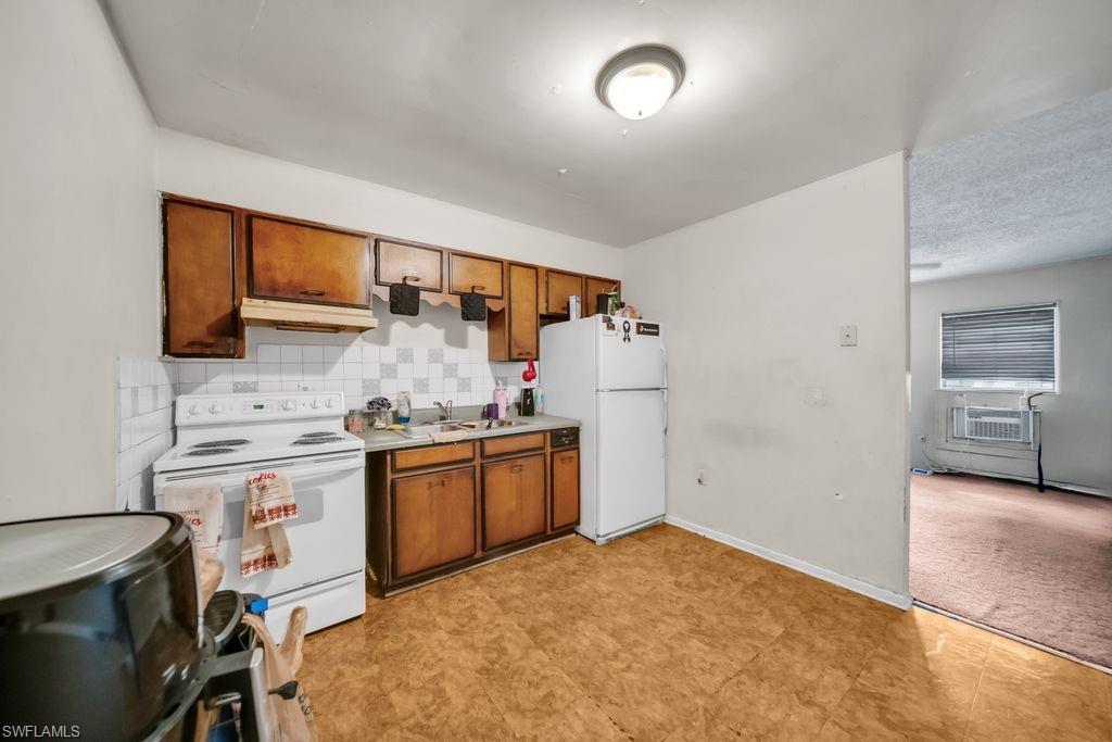 LACOLINA - Residential Income