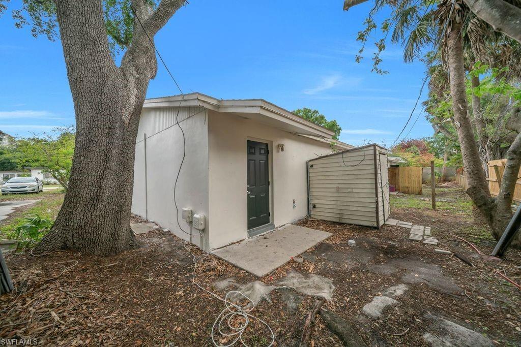 LACOLINA - Residential Income