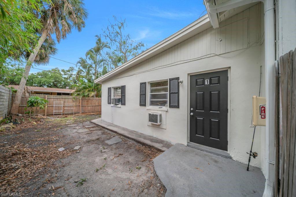 LACOLINA - Residential Income