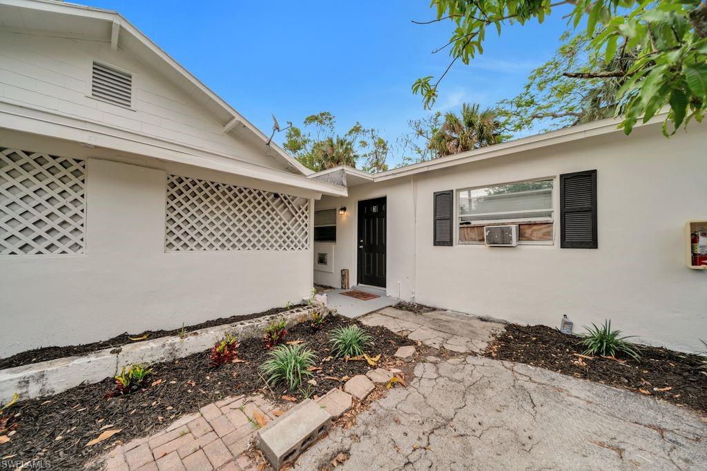 LACOLINA - Residential Income