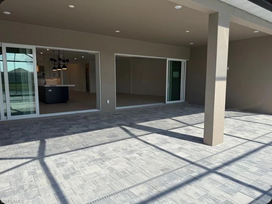 ESPLANADE LAKE CLUB - Residential