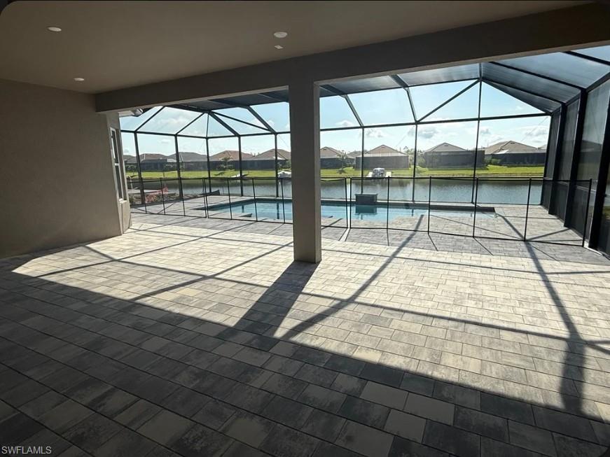ESPLANADE LAKE CLUB - Residential